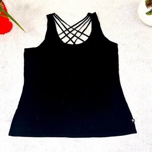 Fabletics criss cross workout top
